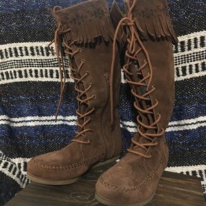 Rocket Dog Tall fringe brown suede boots